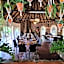 Bass Lake Country Lodge