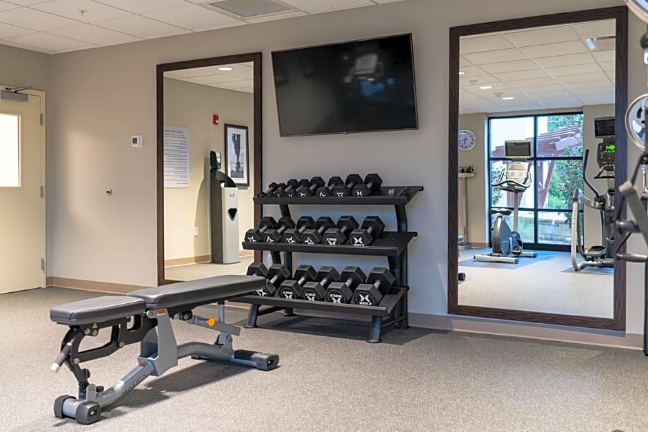 Staybridge Suites - Summerville, an IHG Hotel
