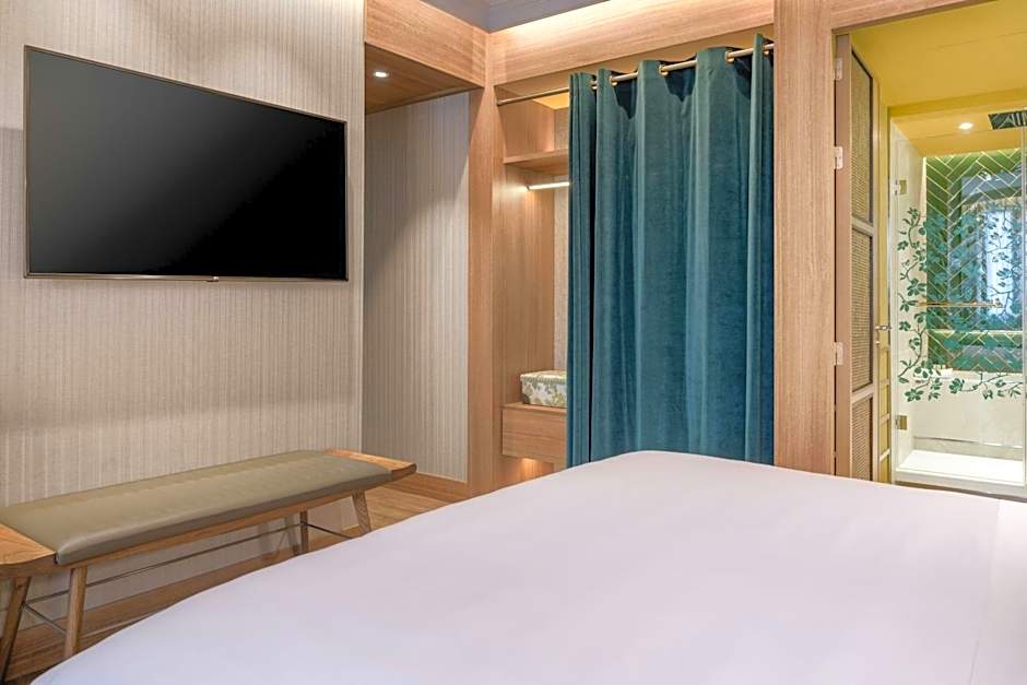 Querencia de Sevilla, Autograph Collection