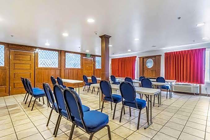 Motel 6-Hesperia, CA - West Main Street I-15