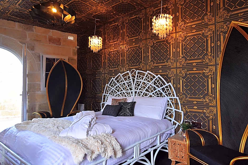 Chapel 5 Boutique Suites B&B