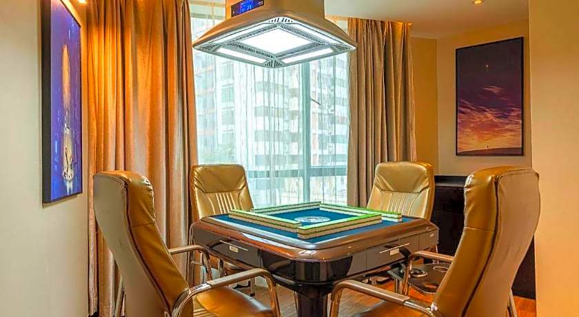 ZMAX Hotel Guangzhou Railway Station Sanyuanli  Metro Station