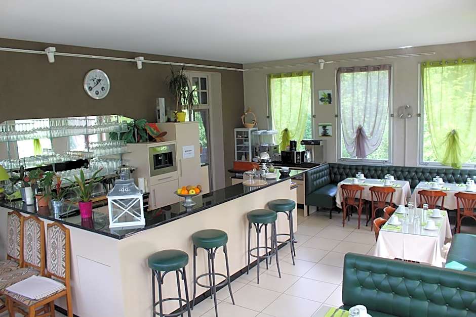 Photo 1 of 6 of Bungalow
