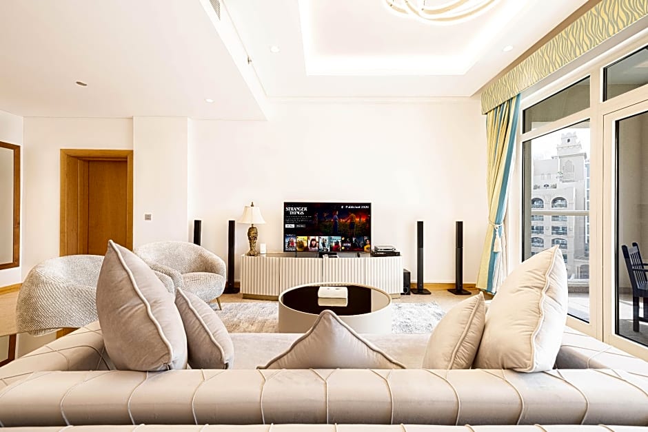 Photo 1 of 10 of 1 Bedroom Deluxe Sea View - Beach Access for 2 Included