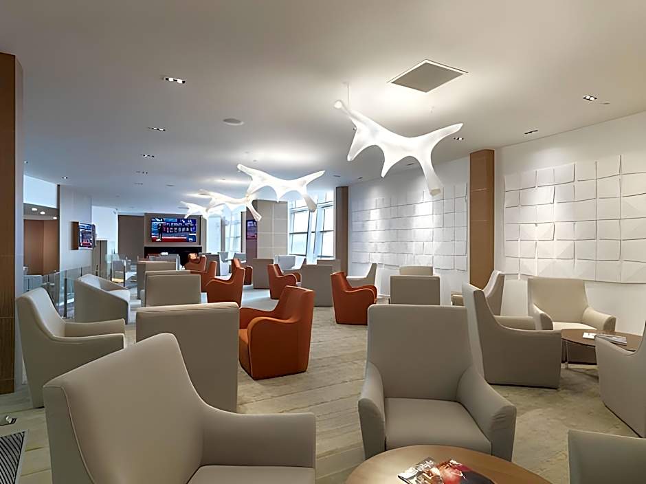 Sama-Sama Express KLIA Terminal 2 - Airside Transit Hotel