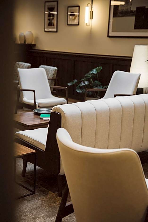 The Honest Budapest by Chic & Basic