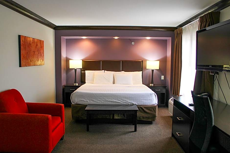 Parkwood Inn & Suites