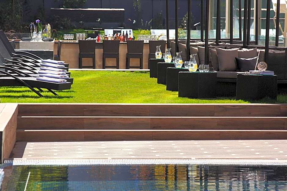 Renaissance Santiago Hotel