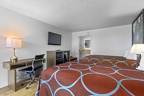 2 Double Beds Accessible Room Bayside First Floor Non-Smoking