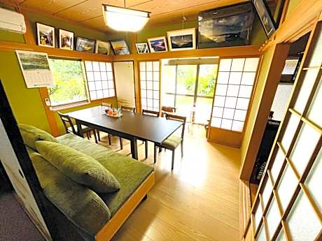 Economy Japanese-Style Triple Room with Shared Bathroom