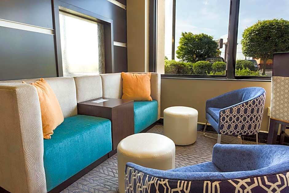 Drury Inn & Suites Greensboro