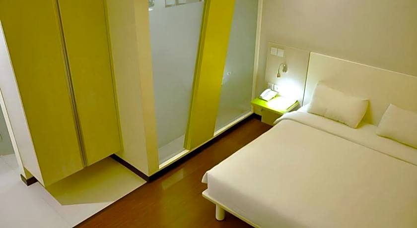 Everbright Ambon Hotel