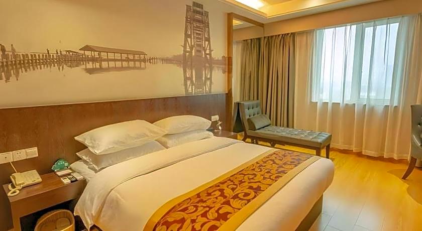 GreenTree Inn Huzhou South Street Chaoyin Bridge Business Hotel