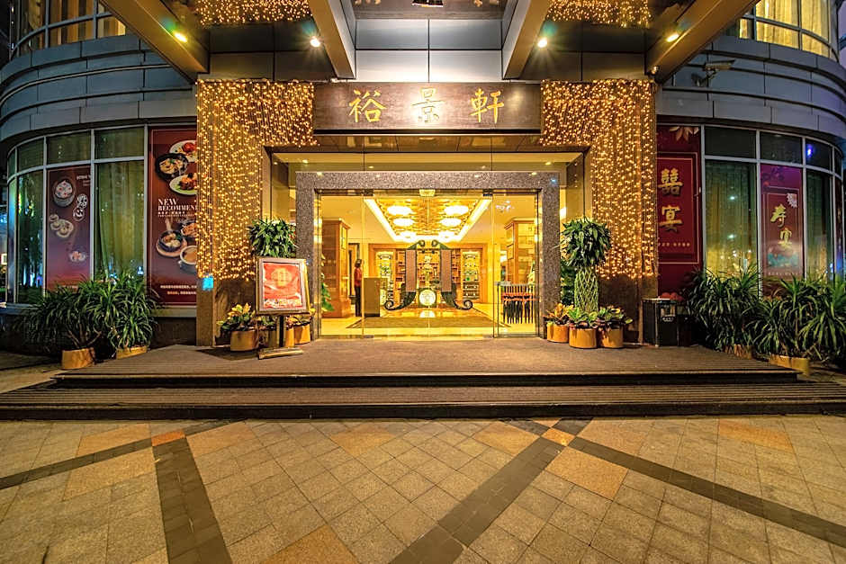 Grand International Hotel