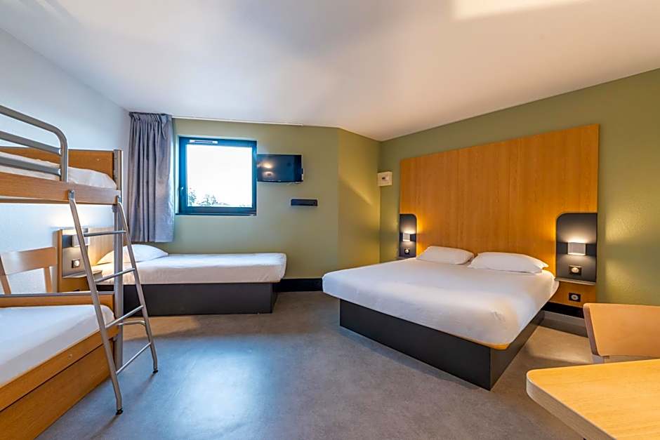 B&B HOTEL Cholet Sud