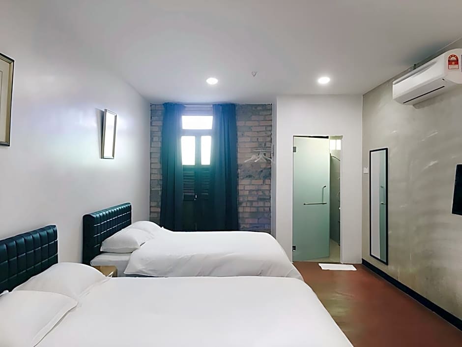 Rock Wood Hotel