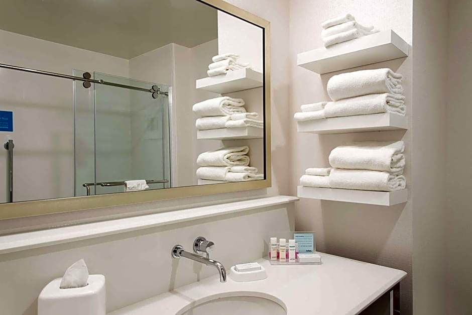 Hampton Inn By Hilton & Suites Grand Rapids Downtown