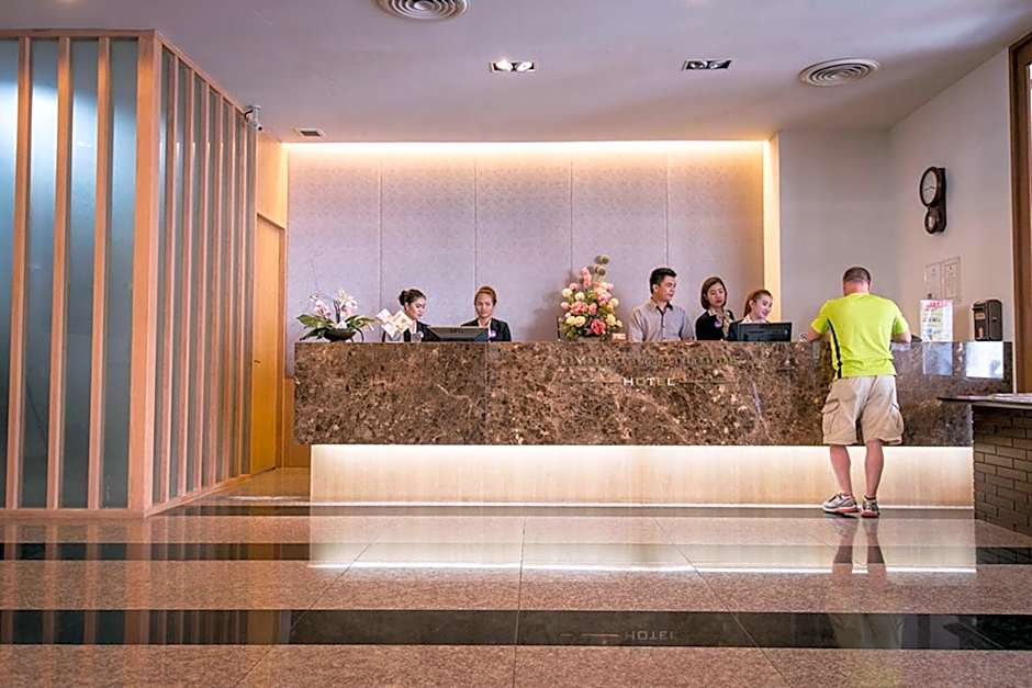 Dynasty Grande Hotel