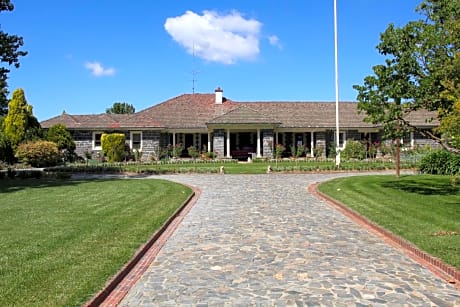 Historic Merryville Homestead