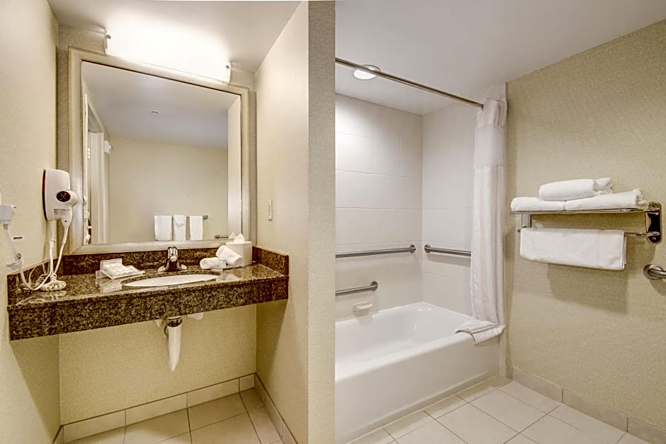 Hilton Garden Inn Waldorf