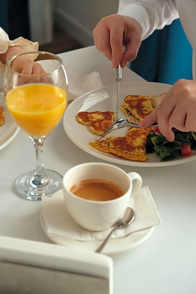 White Sails Residential Hotel