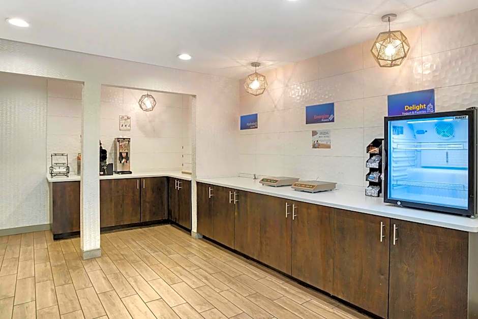 Country Inn & Suites by Radisson, Montgomery East I-85