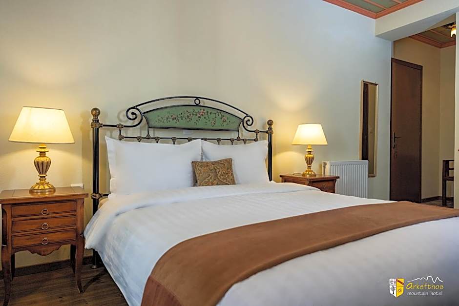 Arkefthos Mountain Hotel