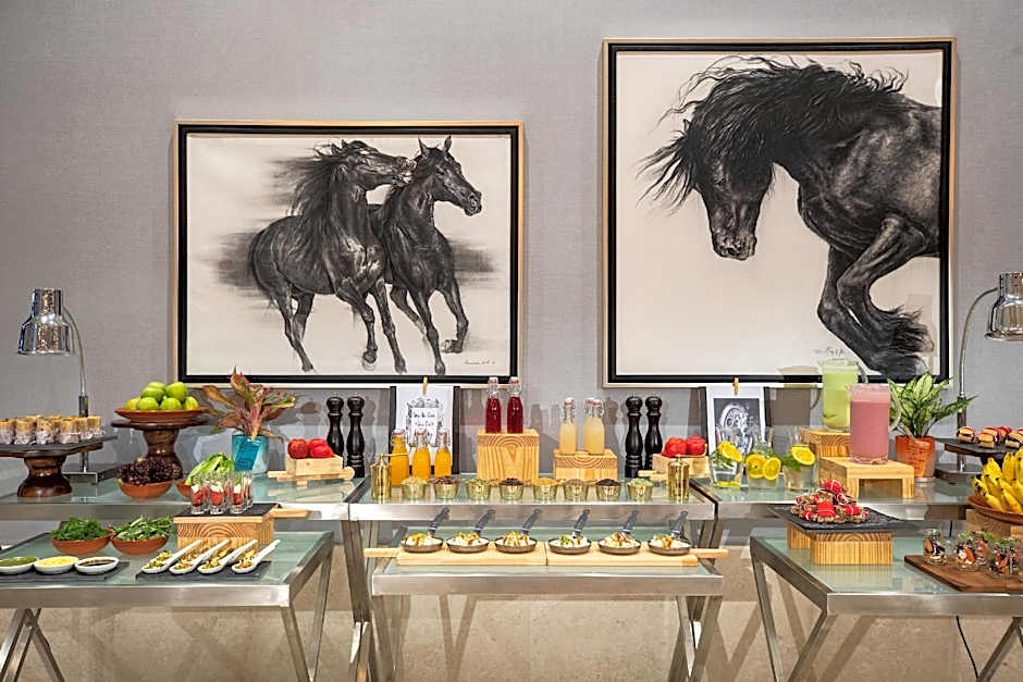 Renaissance by Marriott Bengaluru Race Course Hotel