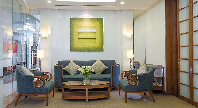 AT EASE saladaeng by AETAS