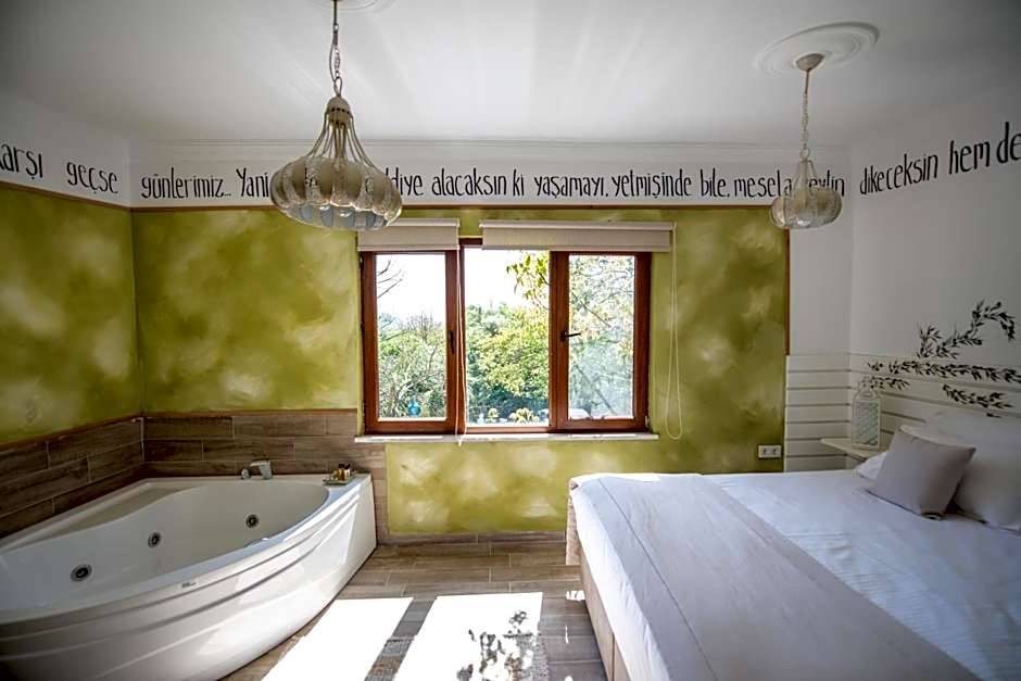 Beyaz Ev Agva - Adult only +15