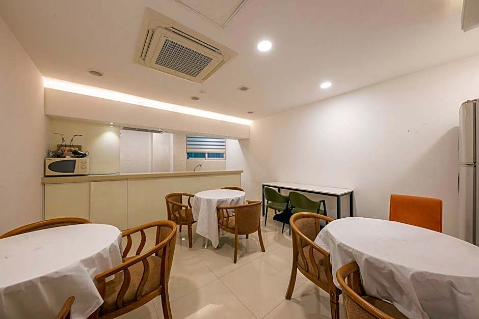 Pacific7 Hotel