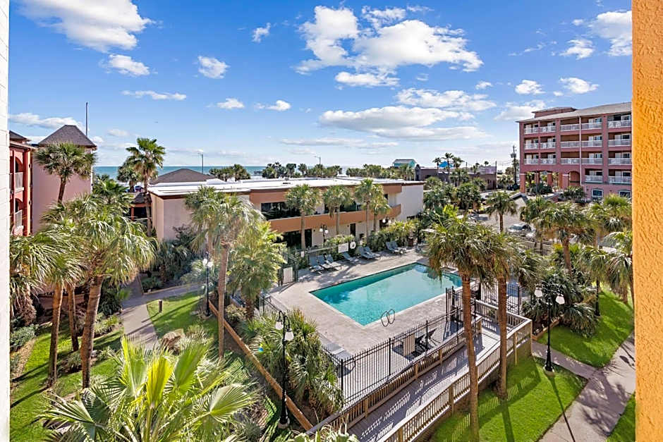 Clarion Pointe Galveston - Beachfront