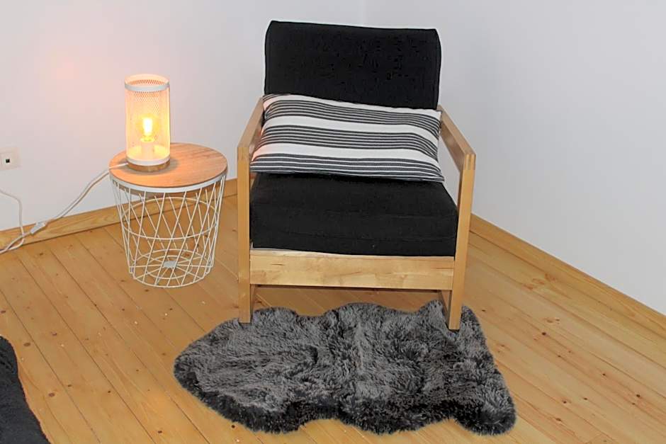 Saffels Nest 33