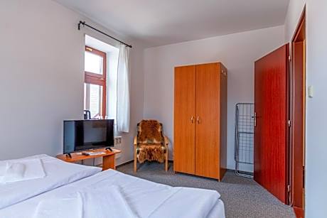 Economy Twin Room