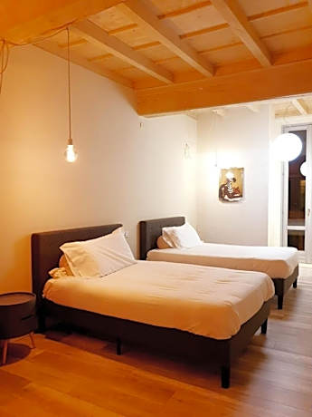 Twin Room with Lake View