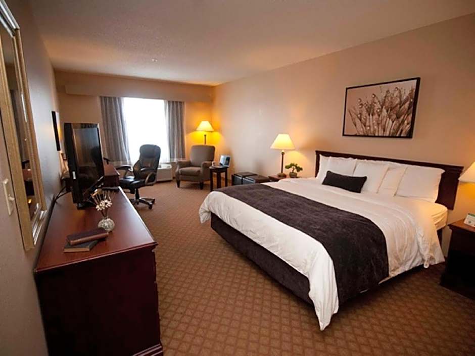 Town & Country Inn And Suites