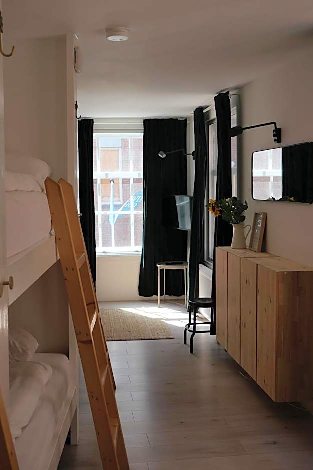Tiny Private City Rooms Haarlem