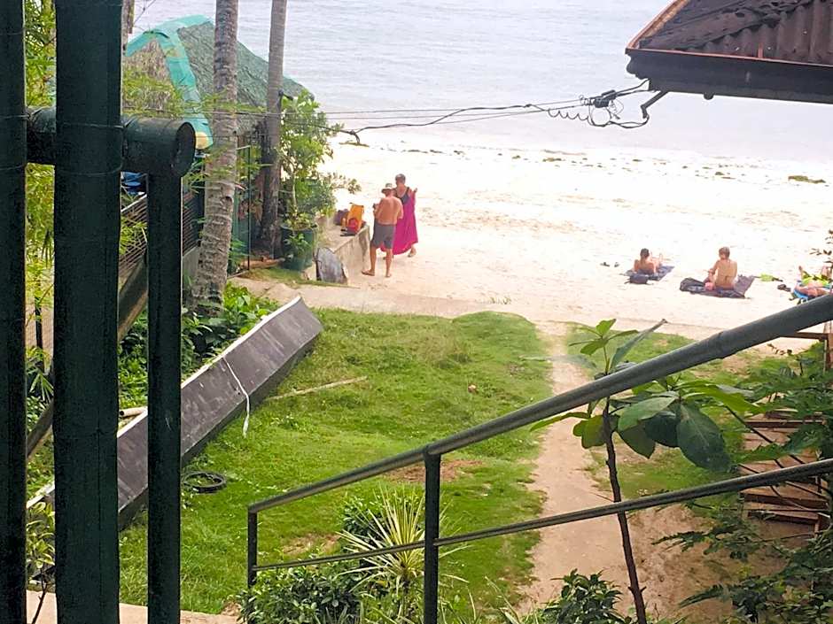 Domos Native Guest House