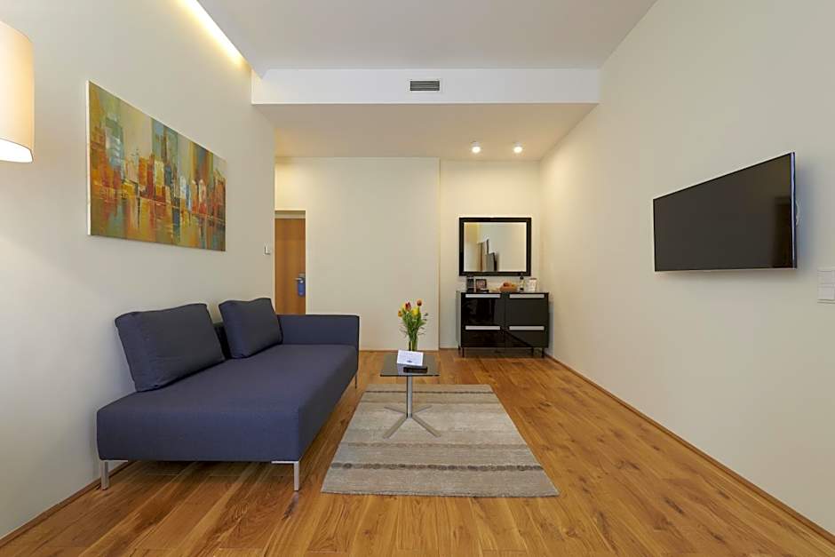 HiLight Suites Hotel