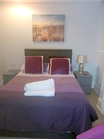 Lea Hurst B & B