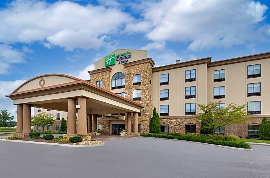 Holiday Inn Express & Suites - Cleveland Northwest