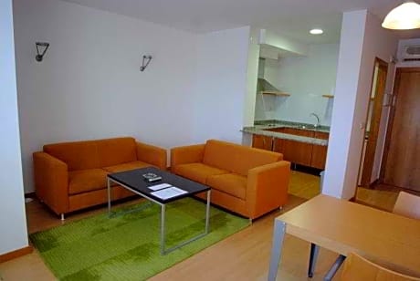 Apartment (3 Adults)
