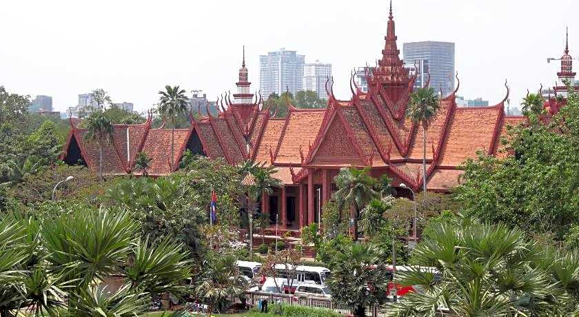 Golden Noura Villa-Pub & Restaurant