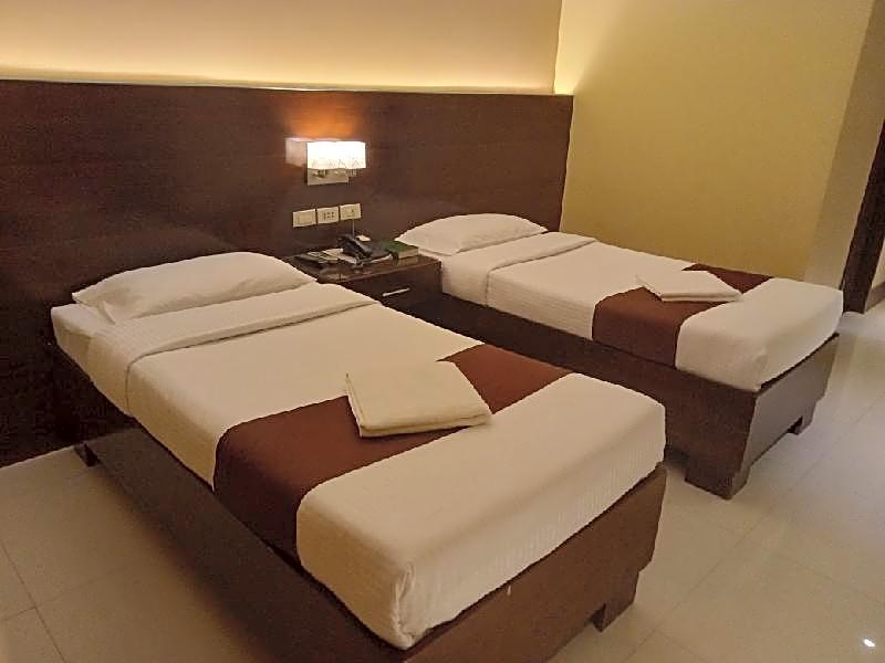 MVW Hotel & Restaurant