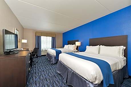 2 Queen Beds Standard Comm Accessible