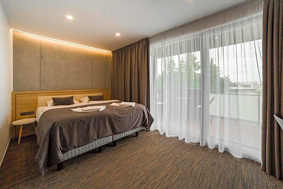 Hotel Dolphin - Adult friendly