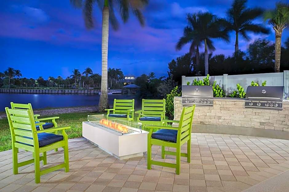 Hampton Inn & Suites Naples South