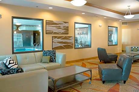 Grand Forks Lodge and Suites