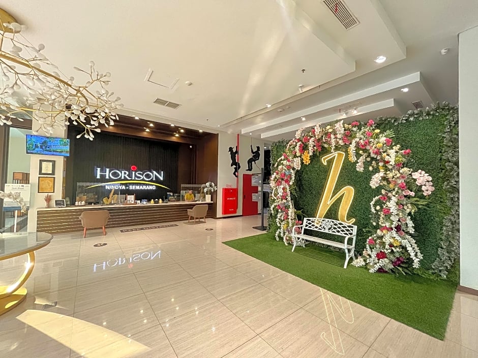 Horison Nindya Semarang