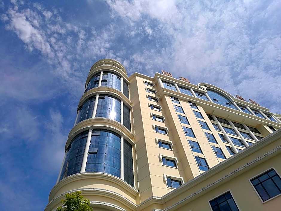 Yichang Guobin Bandao Hotel